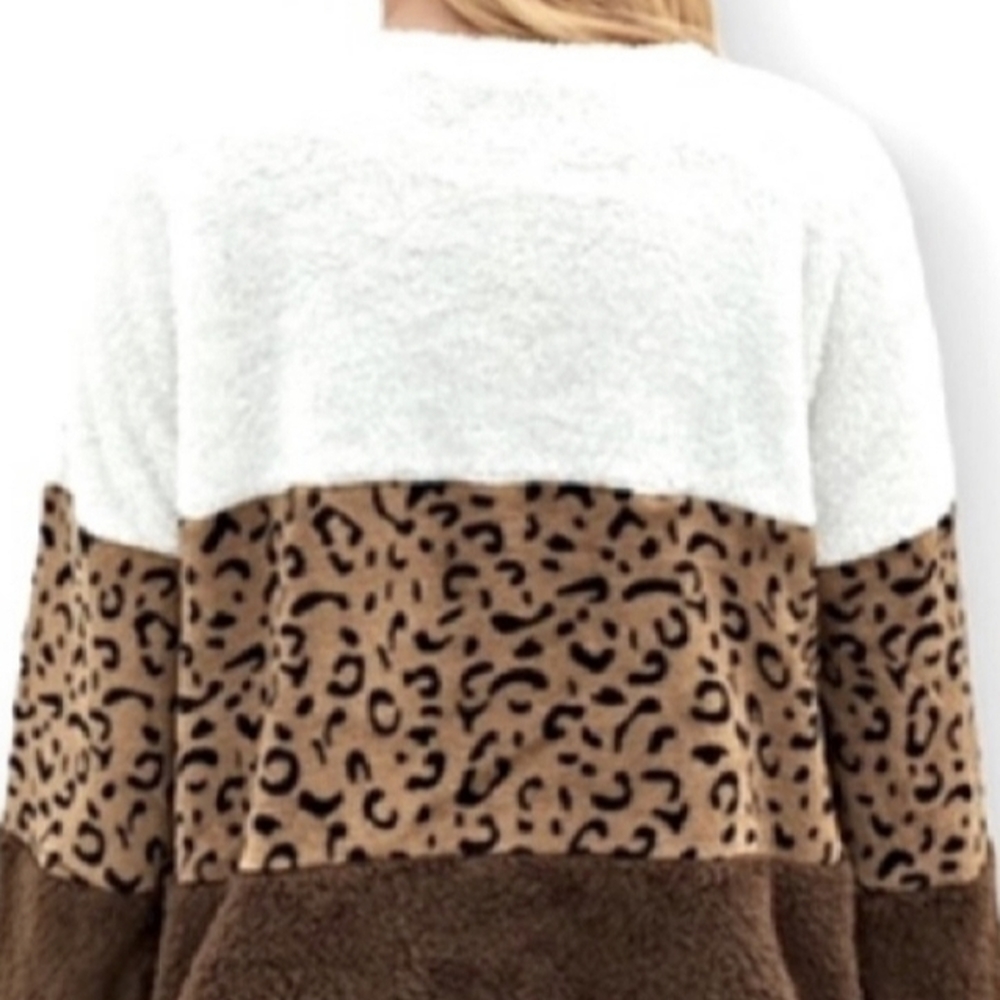 Teddy Color Block Leopard Print Sweater Top - Picture 6 of 9